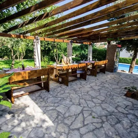 A 4 W Shared Pool And Balcony Near The *