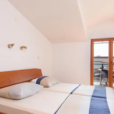 Apartment A 4 W Shared Pool And Balcony Near The Seget Vranjica