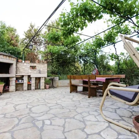 Apartment A 4 W Shared Pool And Balcony Near The